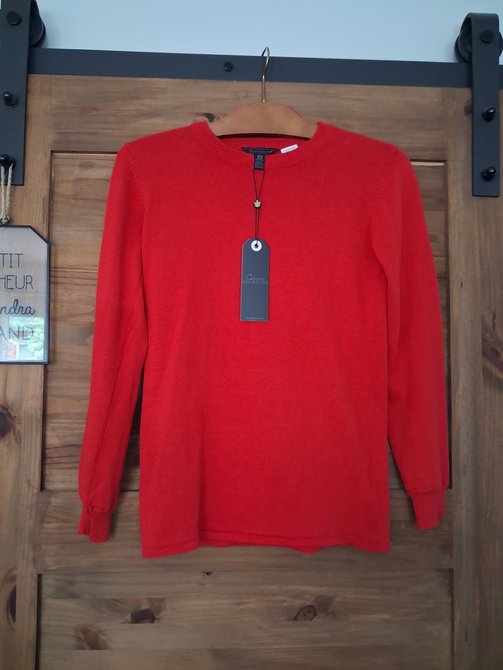 Collection Coupe Classic Crewneck Women Sweater - Red